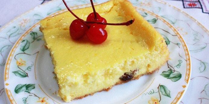 Cazola de requeixo para o almorzo ou a merenda da tarde no menú de nutrición saudable durante un mes